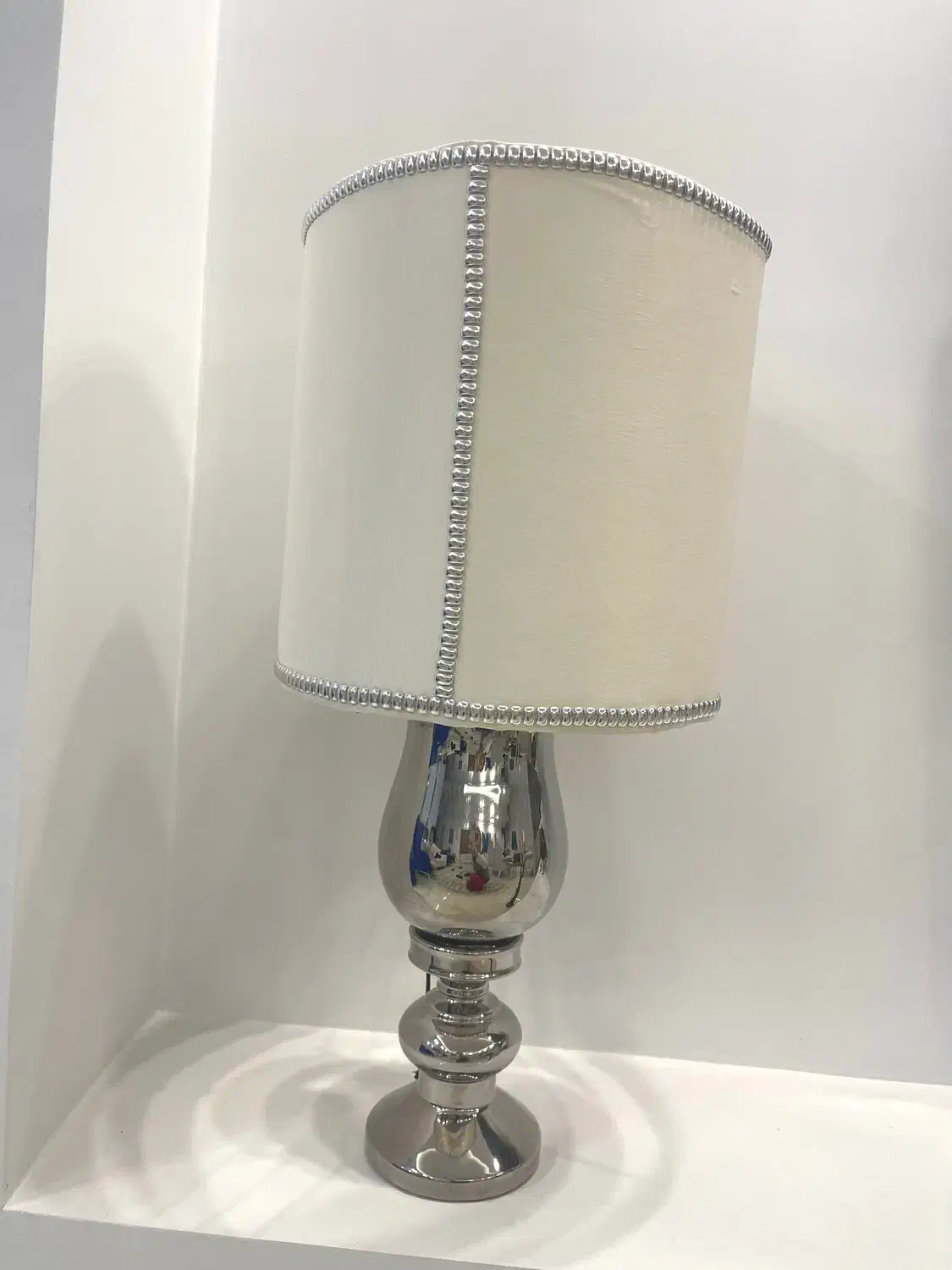 آباژور خارجی|چراغ خواب و آباژور|اردبیل, |دیوار