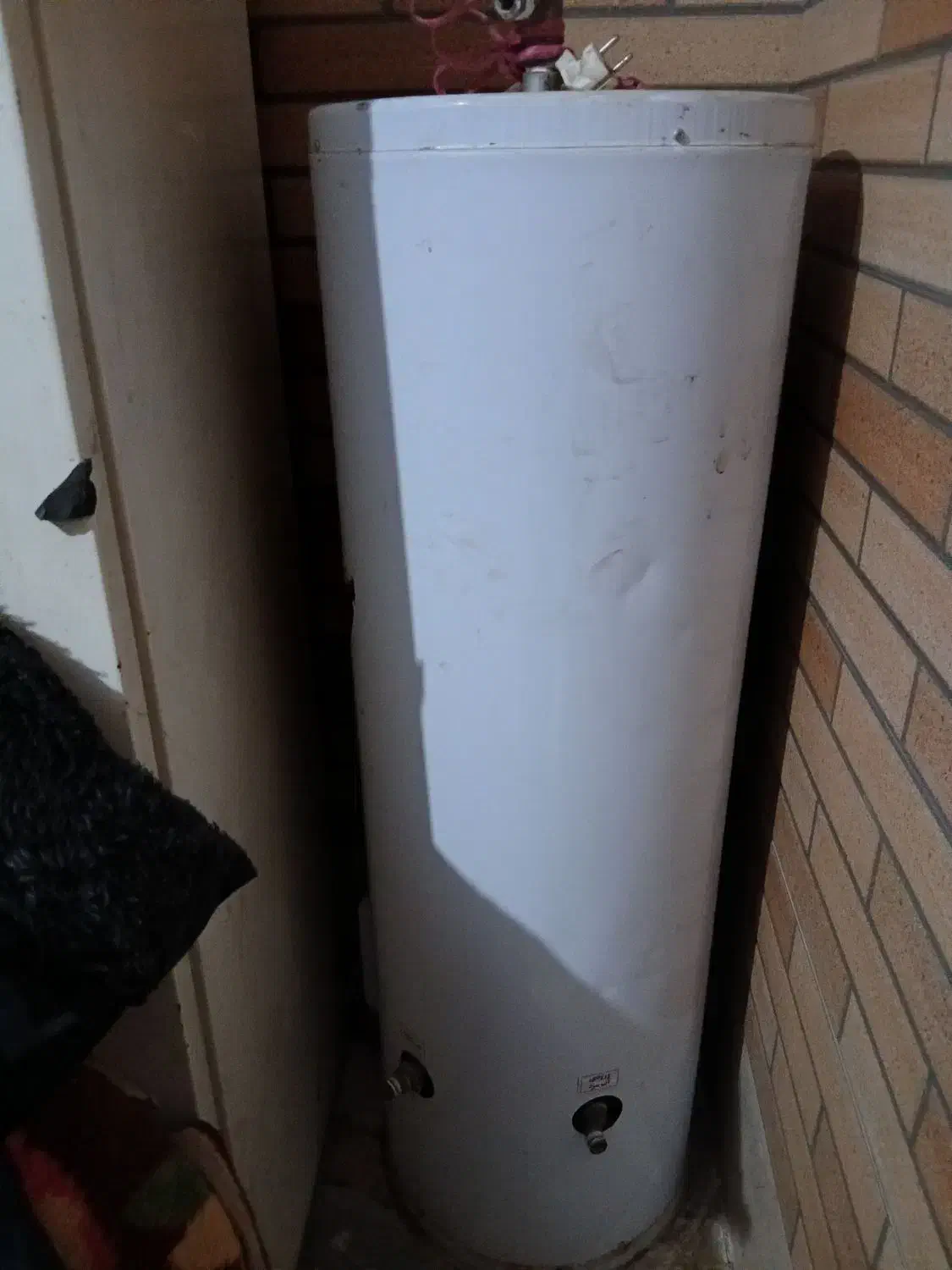 آب گرمکن برقی|آبگرمکن، پکیج، شوفاژ|رودهن, |دیوار