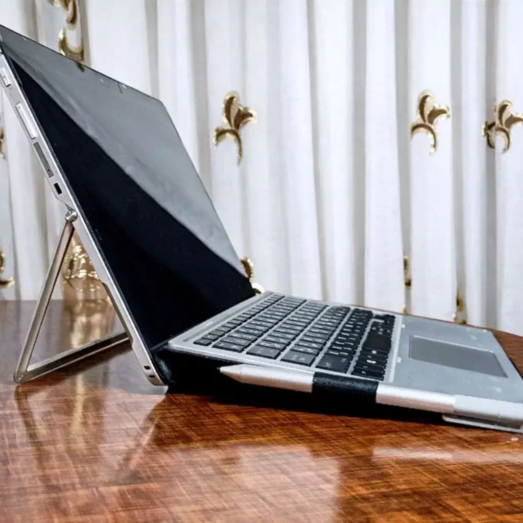 HP Elite x2 1012 G2 لپ تاپ|رایانه همراه|نجف‌آباد, یزدانشهر|دیوار