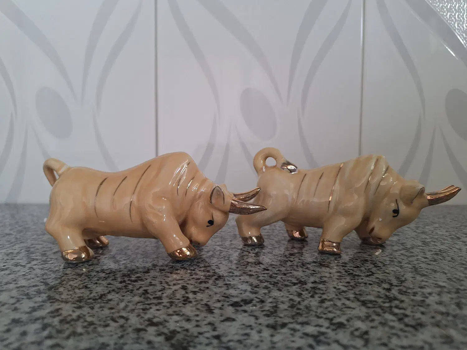 مجسمه چینی|مجسمه، تندیس، ماکت|جرقویه, |دیوار