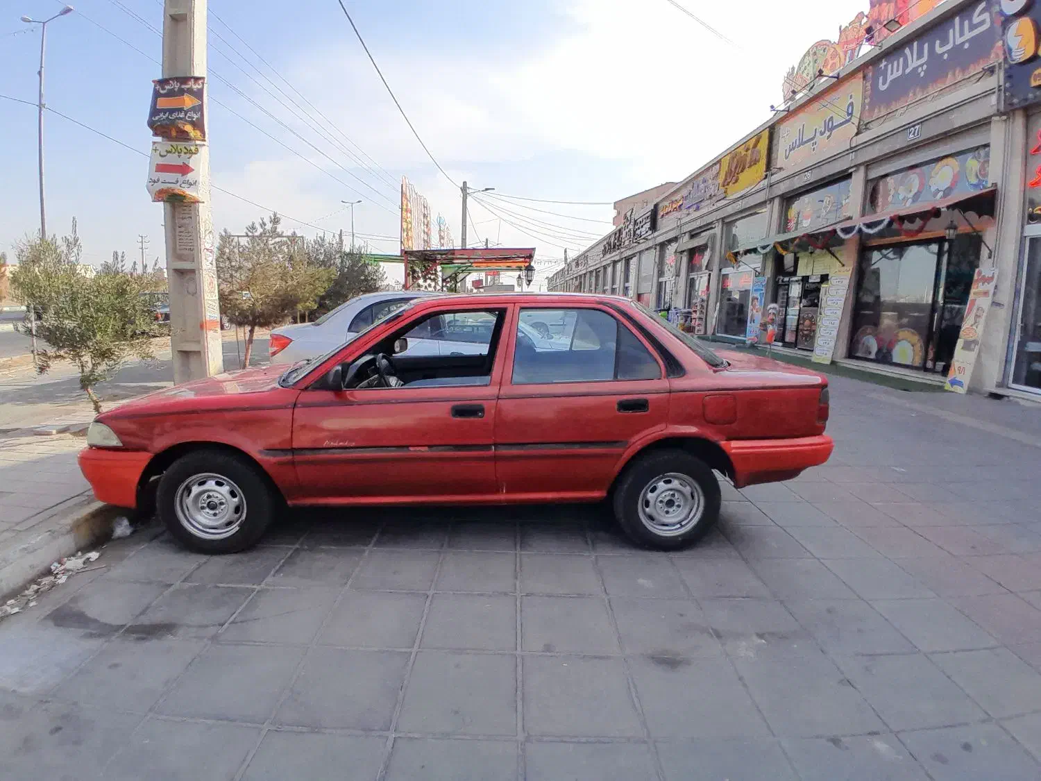 تویوتا کرولا وحشی|خودرو سواری و وانت|پرند, فاز ۵|دیوار