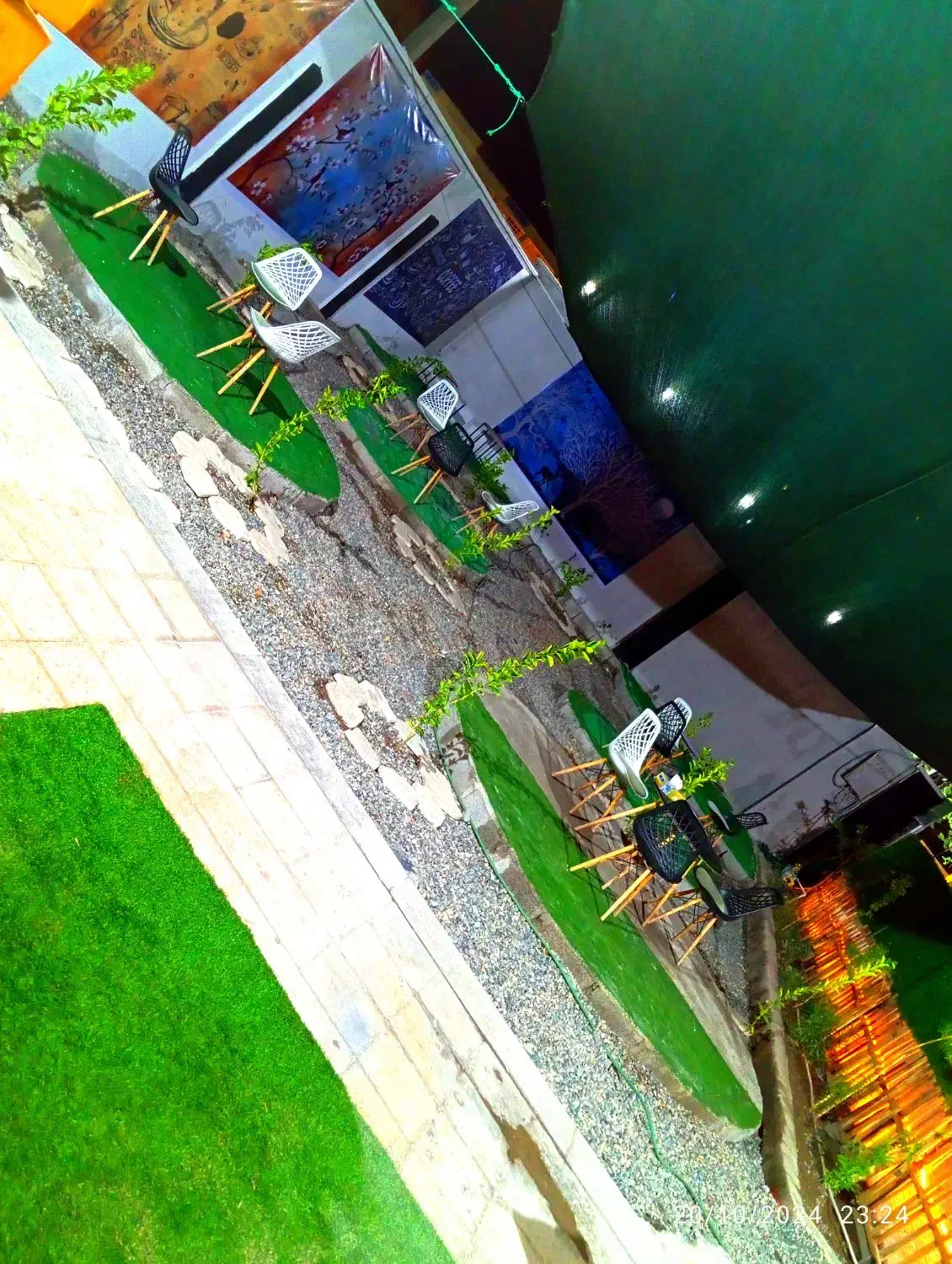 همکار متعهدمنظم جهت کاردر کافه فست فود لئون|استخدام خدمات فروشگاه و رستوران|جیرفت, |دیوار