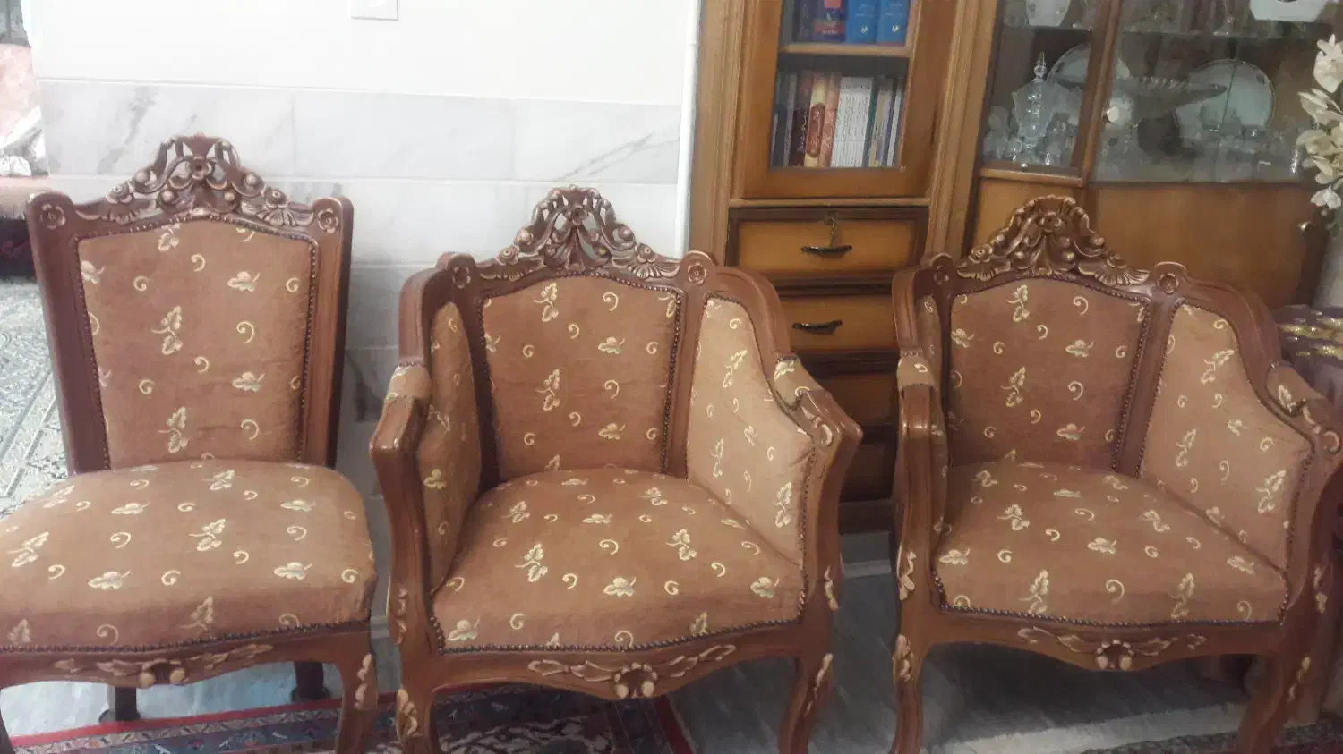 فروش مبلمان سلطنتی|مبلمان خانگی و میز عسلی|گلپایگان, |دیوار