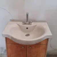 فروش روشویی و کمی ضایعات آهن و درب دو لنگه چوبی|مصالح و تجهیزات ساختمان|تهران, شهرک محلاتی|دیوار