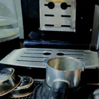 یک عدد قهوه ساز