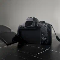 دوربین Canon 850d ، بدون لنز ، یک باتری اضافه|دوربین عکاسی و فیلمبرداری|کرج, عظیمیه|دیوار