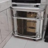 تلوزیون ۲۱ اینچ همراه با میز