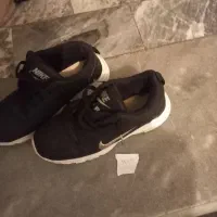 تعدادی کفش وپوتین دخترانه درحدنوع|کفش و لباس بچه|خسروشاه, |دیوار