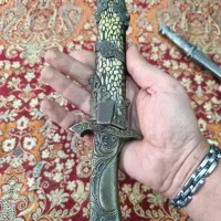 چاقو قدیمی و ضخیم و کوهنوردی