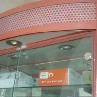 ویترین آلومینیوم آیینه چراغدار|بوفه، ویترین، کنسول|لنجان, |دیوار