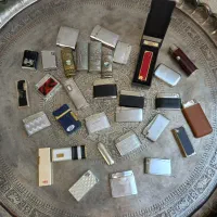 تعدادی فندک ۵۰ساله