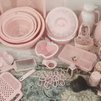 یک سرویس ست کامل پلاستیکی|ظروف نگهدارنده، پلاستیکی، یک‌بارمصرف|مشهد, انقلاب|دیوار