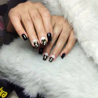 خدمات زیبایی ناخن و احیاوصافی و اکستنشن مژه|خدمات آرایشگری و زیبایی|فسا, |دیوار