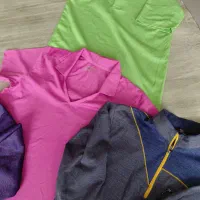 تعدادی لباس و شلوار ورزشی دوچرخه کوه نوردی