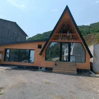 کلبه سوییسی استخر دار|اجارهٔ کوتاهمدت ویلا و باغ|پل سفید, |دیوار