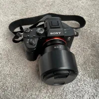 دوربین a 7iii و لنز 85mm