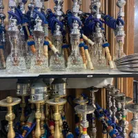 کارگر وسط کار کار بلد دو نفر