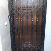 امنیت بیشتر با محافظ درب آپارتمان