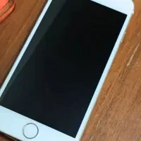 آیفون s6 تمیز و سالم