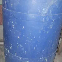 بشکه ۲۰۰لیتری.