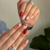 اموزش وکاشت ناخن لاکچری با تخفیف بلک‌فرایدی|خدمات آرایشگری و زیبایی|نیشابور, هفده شهریور|دیوار