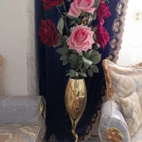 گل وگلدان