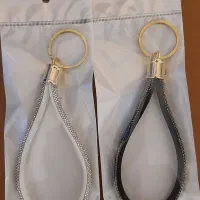 جاسوییچی نگین دار