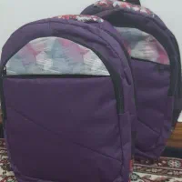یک جفت کیف مدرسه نو