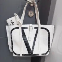 تعدادی کیف زنانه