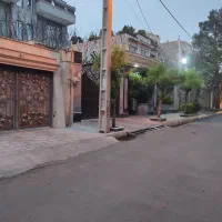 اداری دربستی ۳۰۰ متری شهرک راه اهن