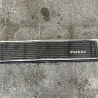 جلو پنجره پیکان