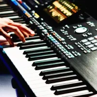 دیجی خانمها همراه با ارگ برای مجلس