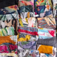 شال فقط ۲۰۰