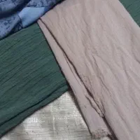 دو عدد شال و یک عدد روسری