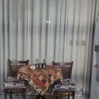 پرده و چوب پرده در حد نو.