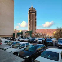 حیاط دو طبقه واقع در باغمیشه