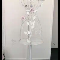 مانکن به همراه آباژور رومیزی