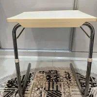 میز متحرک تاشو