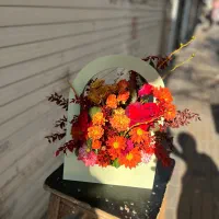 باکس گل دسته گل ماشین عروس