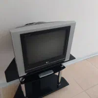 تلویزیون ال جی LG ساخت کره  و میز تلویزیون