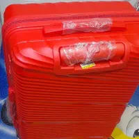 چمدان با اندازه متوسط|کیف، کفش، کمربند|همدان, |دیوار