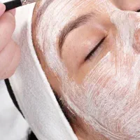 جشنواره پاکسازی فیشیال تخصصی صورت بانوان