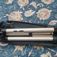 پایه دوربین تمیزوسالم درحدنو|دوربین عکاسی و فیلم‌برداری|تهران, چوب تراش|دیوار