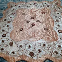 سلام رو تختی دو نفره کاملن نو با دو عدد رو بالشتی