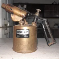 چراغ نفتی مشعل