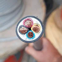 کابل برق دریایی لاستیکی جوشکاری ضد اسید و روغن|ماشینآلات صنعتی|بندر کنگان, |دیوار