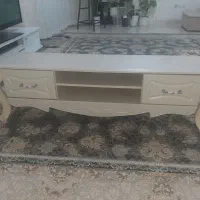 زیر تلویزیون در حد نو