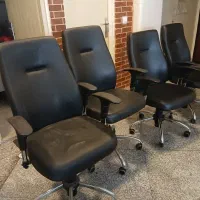 صندلی اداری و میز