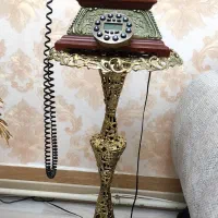 میزتلفن‌برنز‌اصل بهمراه تلفن‌سلطنتی