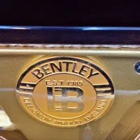 پیانو آکوستیک بنتلی ارتفاع ۱۲۳ ماهگونی|پیانو، کیبورد، آکاردئون|اصفهان, سعادتآباد|دیوار